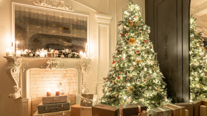 Elegant Christmas Tree