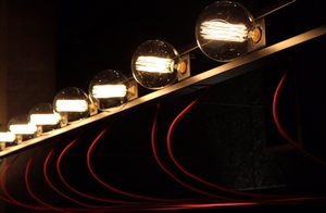 How to Decorate with Antique Light Bulbs