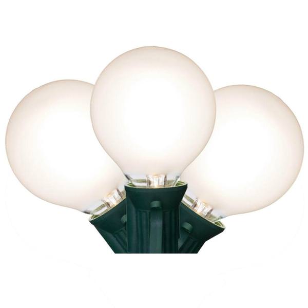18 Light 0.6 watt 120 volt G40 Candelabra Screw Base Green Wire White  LED String Light Set 