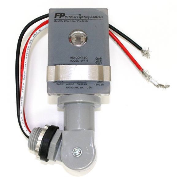 2,000 watt 120 volt Swivel Base Photocontrol