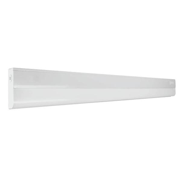 33" 14 watt 120 volt LED CCT Selectable Under Cabinet Light Fixture 
