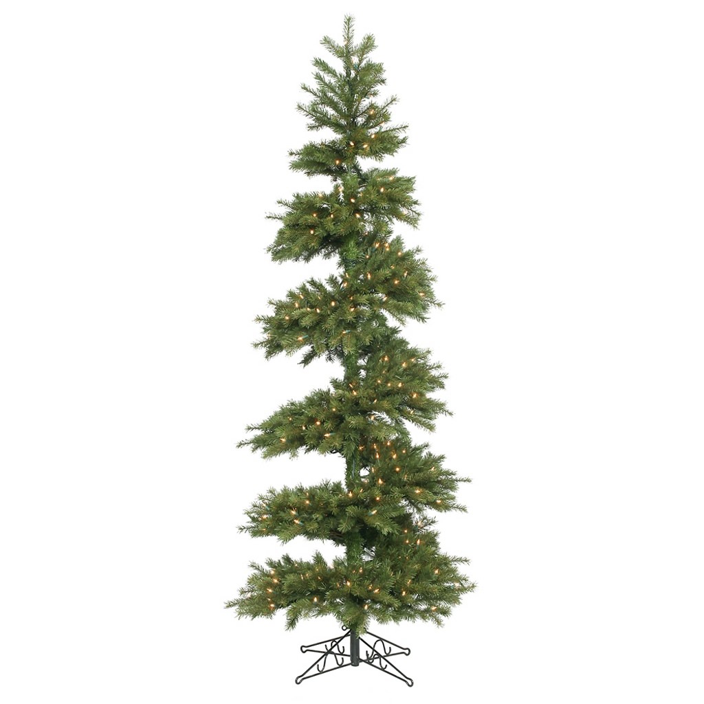 Vickerman 13048 Traditional Christmas Tree