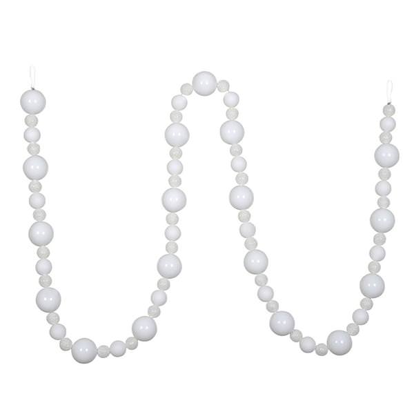 9' White Assorted Ball Garland