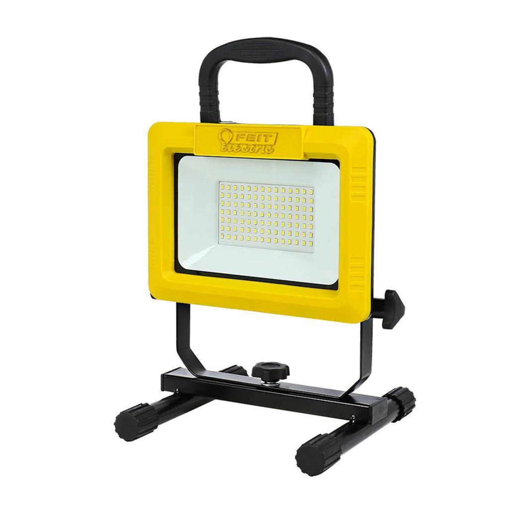 9" 60 watt 5000K Daylight Yellow/Black Aluminum Plug-In LED 1