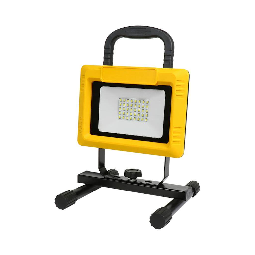 7.8" 30 watt 5000K Daylight Yellow/Black Aluminum Plug-In LED 1