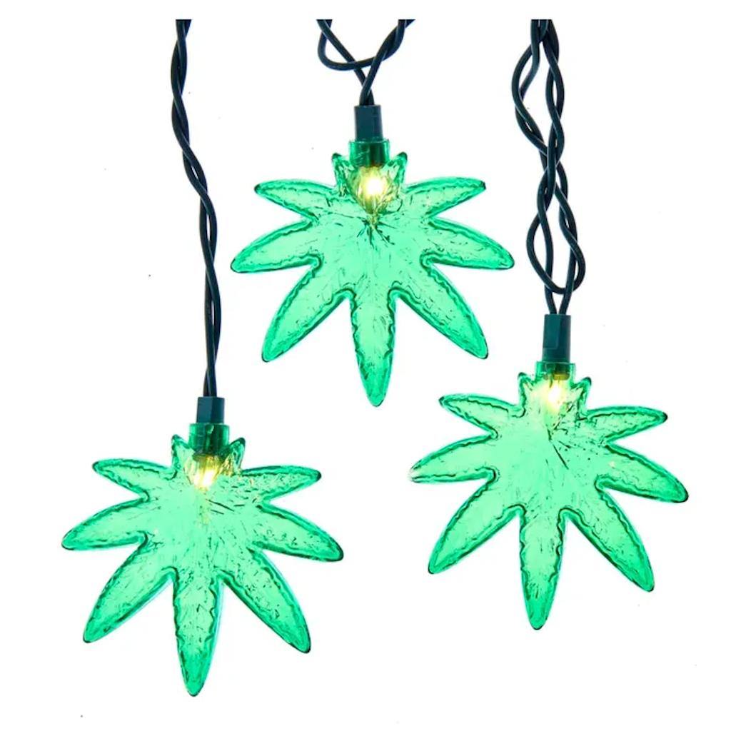 10 Light 9' Green Wire Cannabis String Set 1