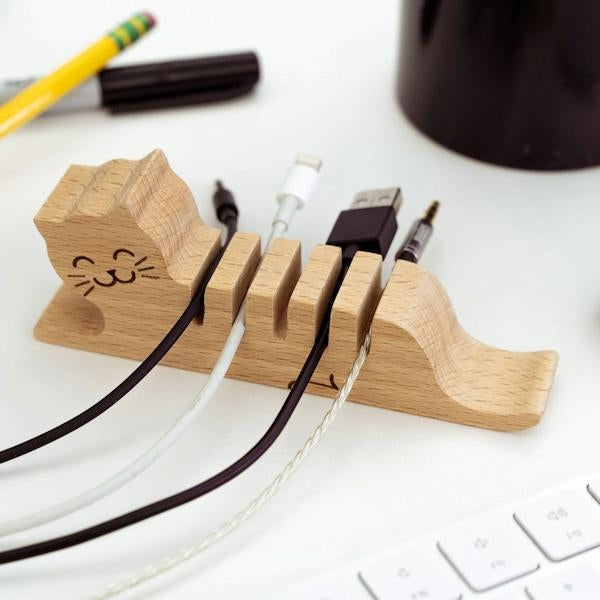 Wooden Cat Multi Cord Holder 2