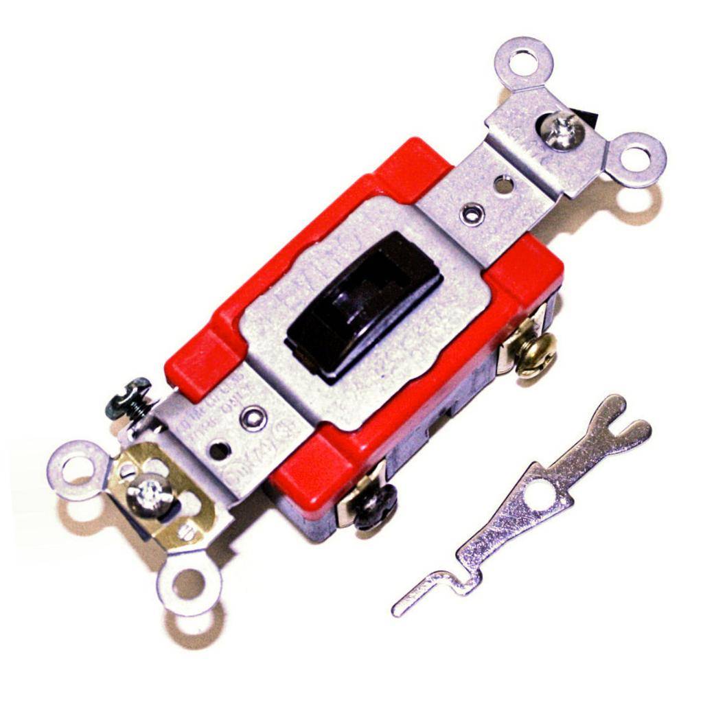 20 AMP 3 Way 120-277 volt Toggle Locking Switch 1