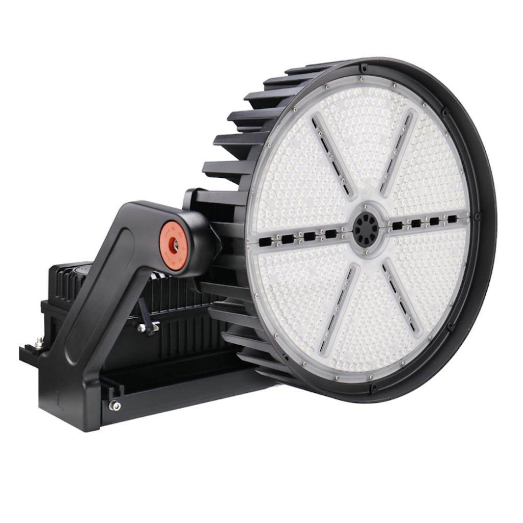515 watt 277/480 volt 5000K Daylight Black Dimmable LED Flood Light 1