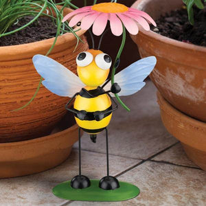 Metal Rainy Day Bee Décor 2