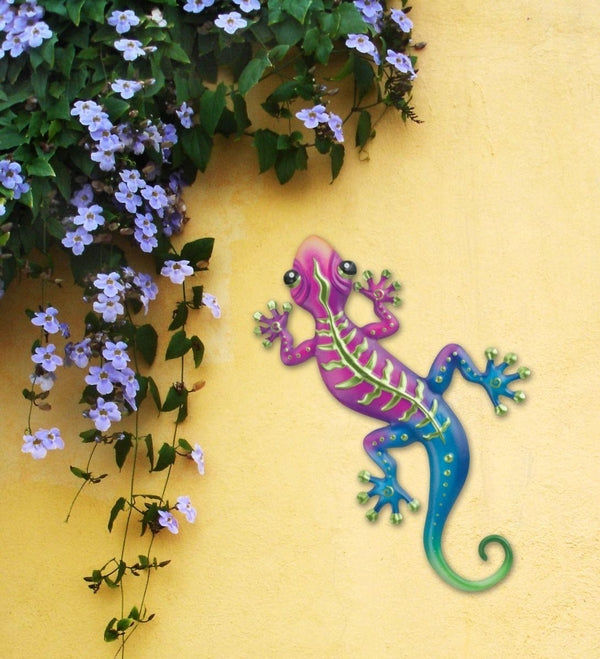 12" Stripe Green Gecko Wall Decor 2