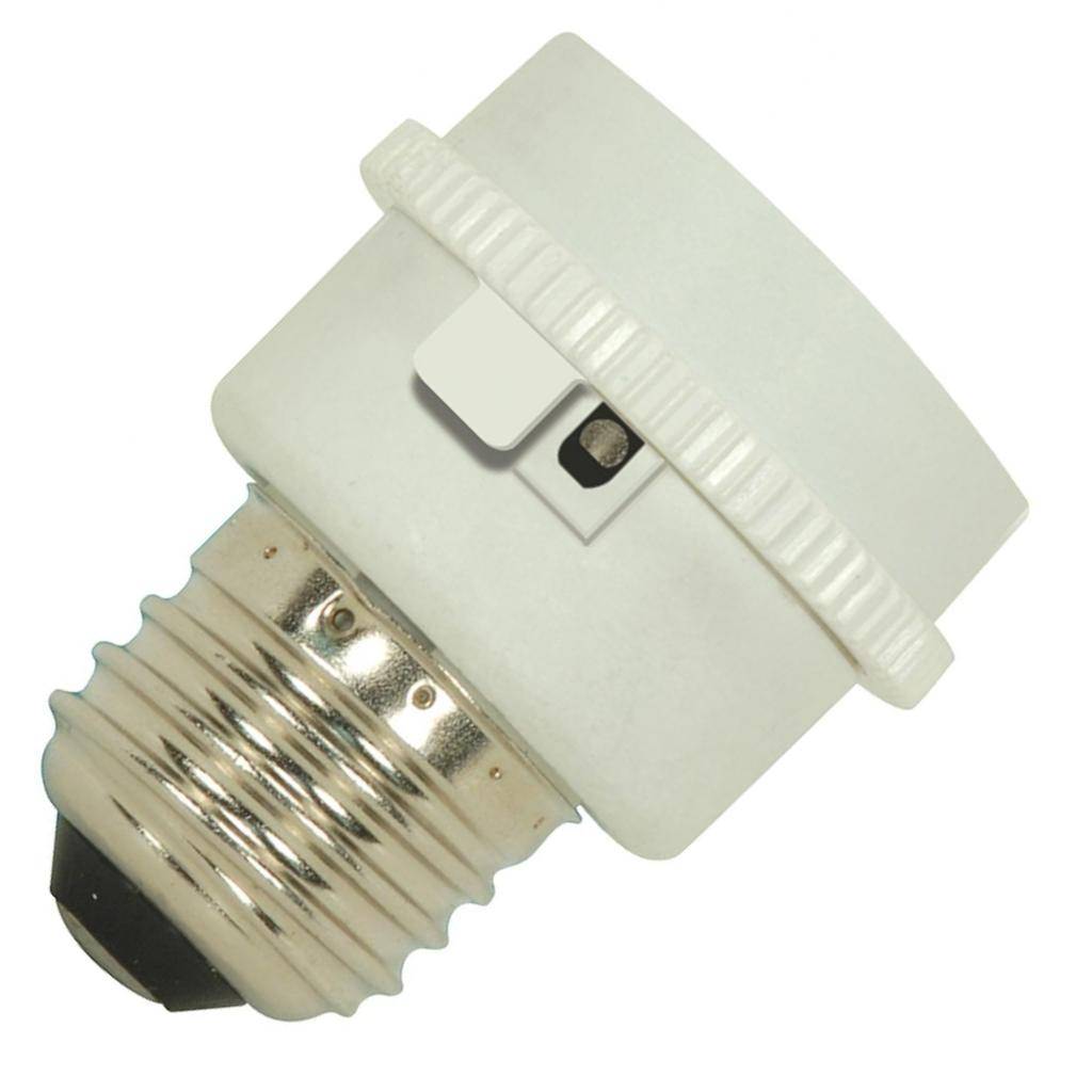 1.5" 60 watt 120 volt Photocell Medium to GU24 Base White Socket Adapter 1