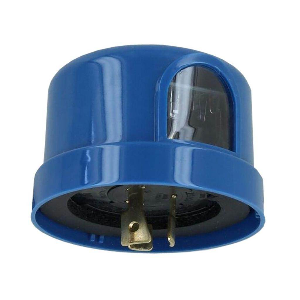 110-277 volt Twist and Lock Photocell 1