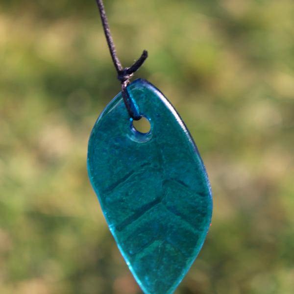 39" Multi-Color Parrots Chime Wind Chime 3