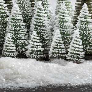 Artificial White Iridescent Scatterflakes (10Lb Box) 2