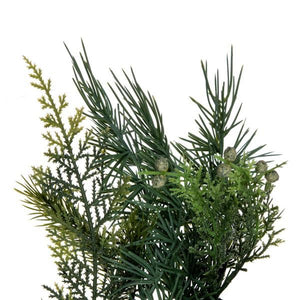 28" Mixed Fern Cedar Wreath 3
