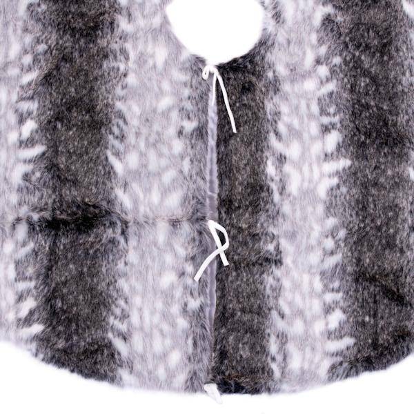 72" Arctic Faux Fur Tree Skirt 2