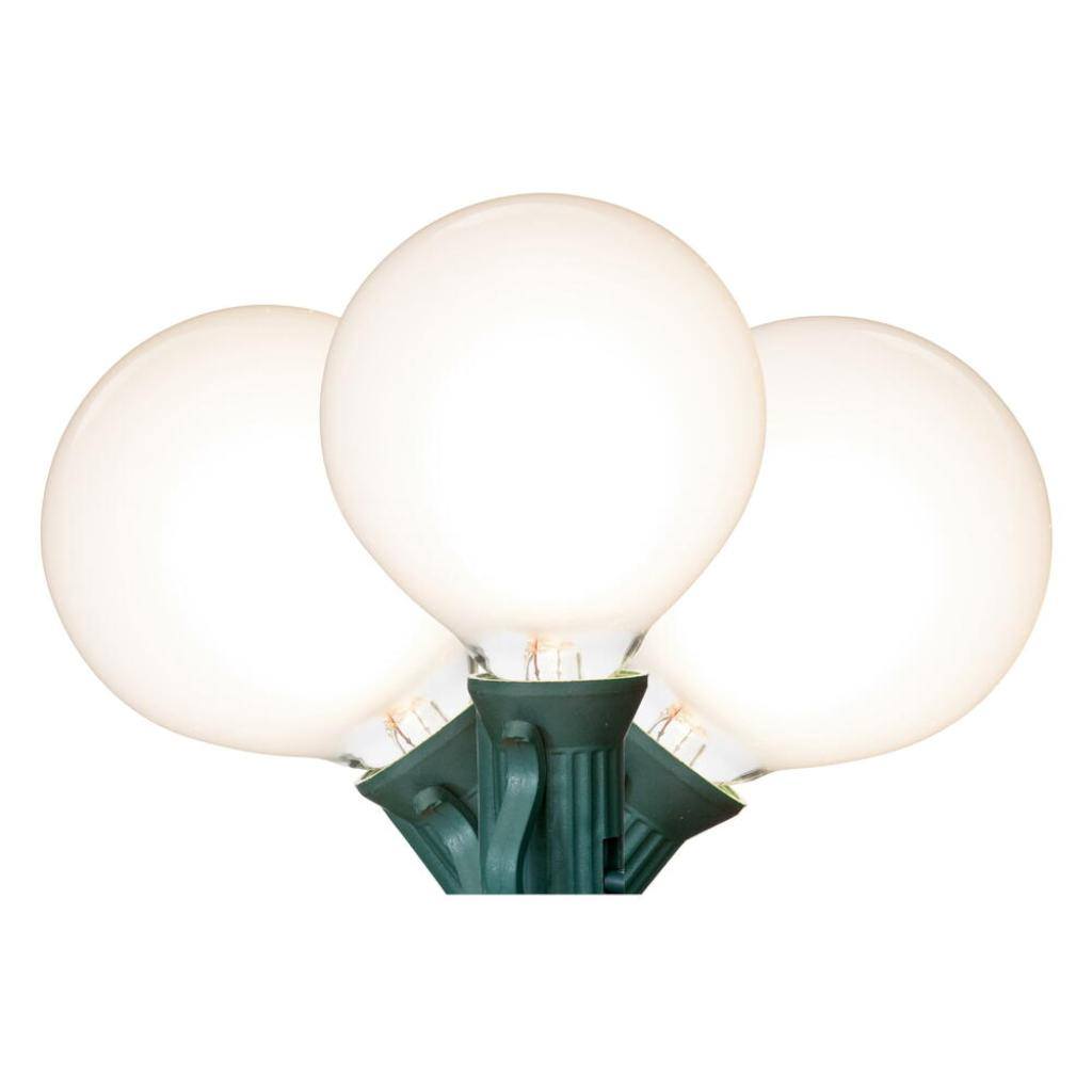 15 Light 0.6 watt 120 volt G50 Candelabra Screw Base Green Wire White  LED String Light Set 1