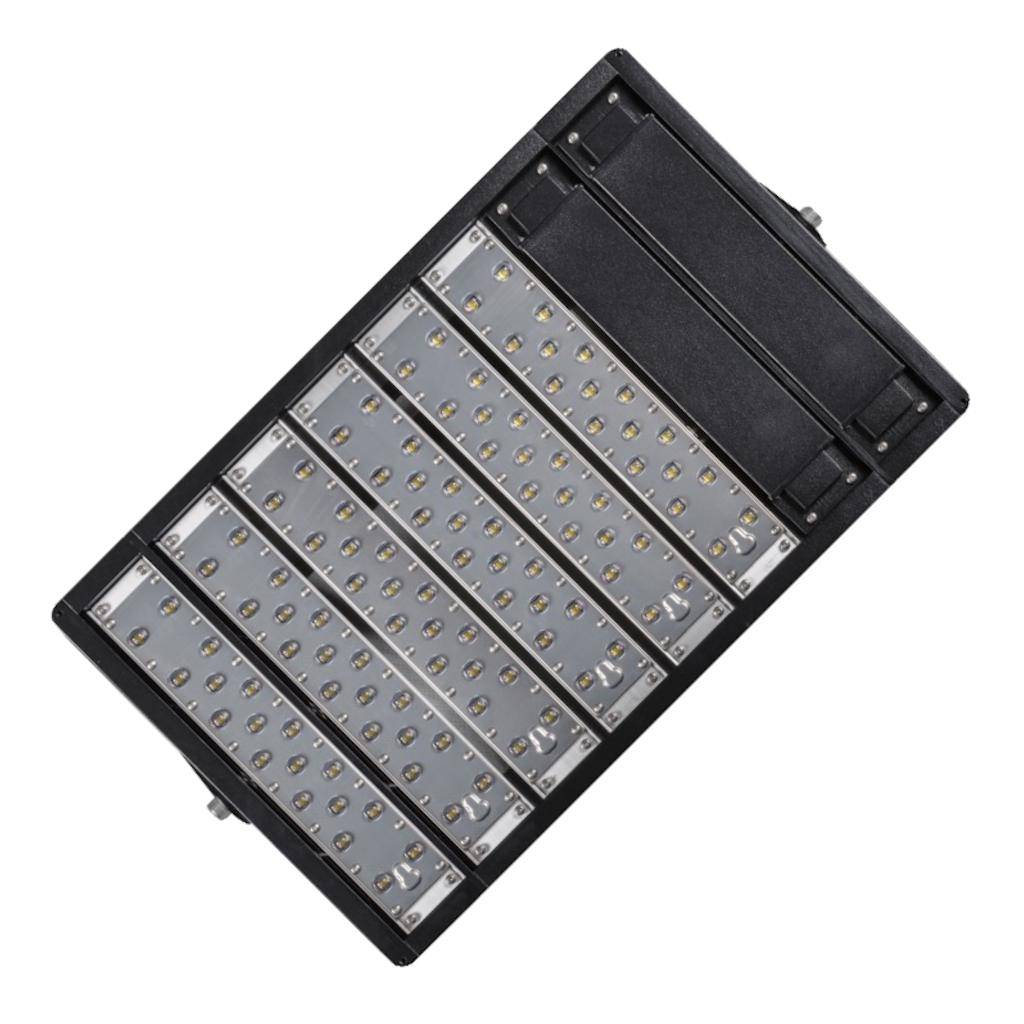 240 watt 347/480 volt Dimmable LED Fixture 1